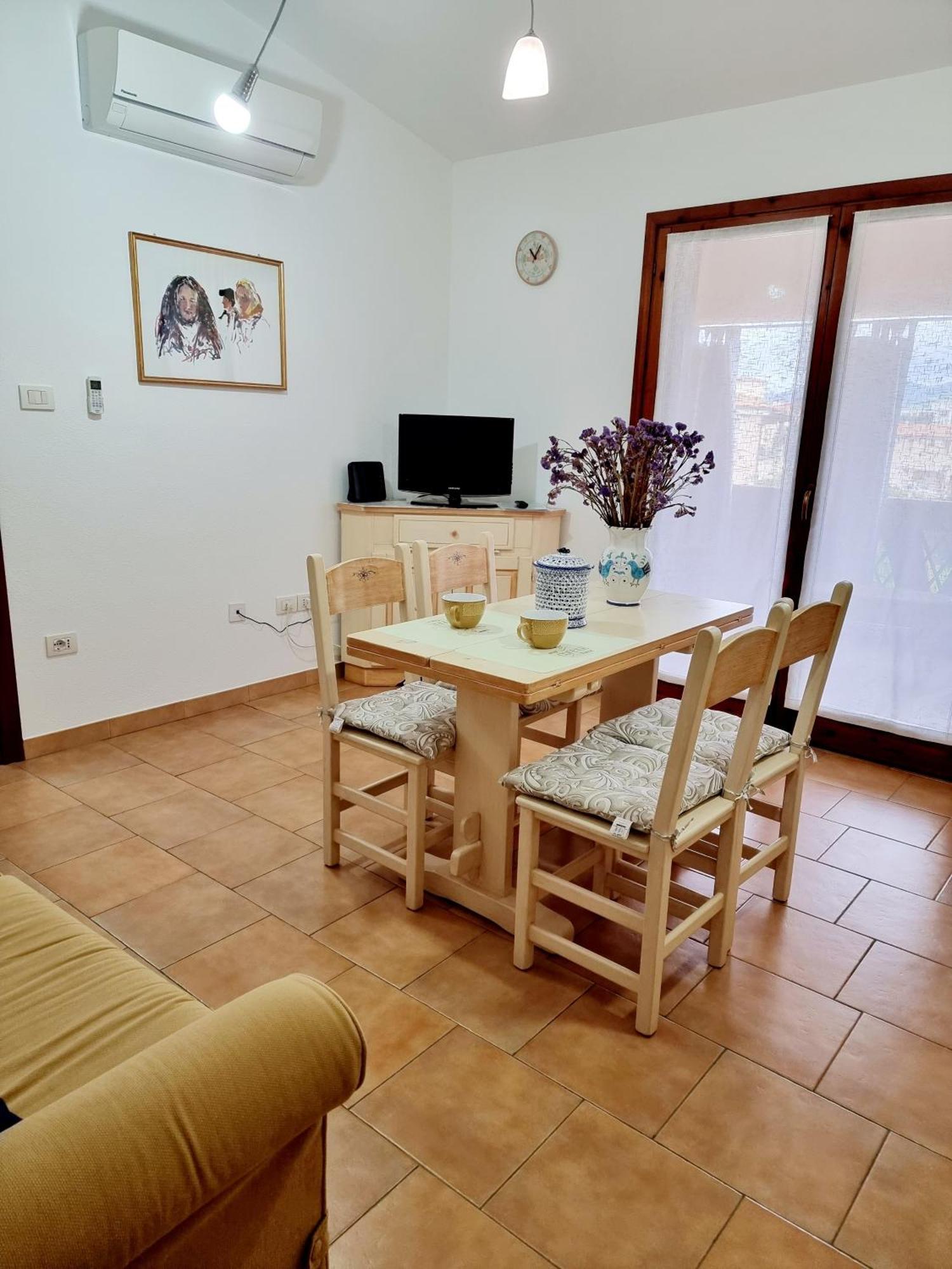 La Casa Di Arly Apartment Olbia Luaran gambar